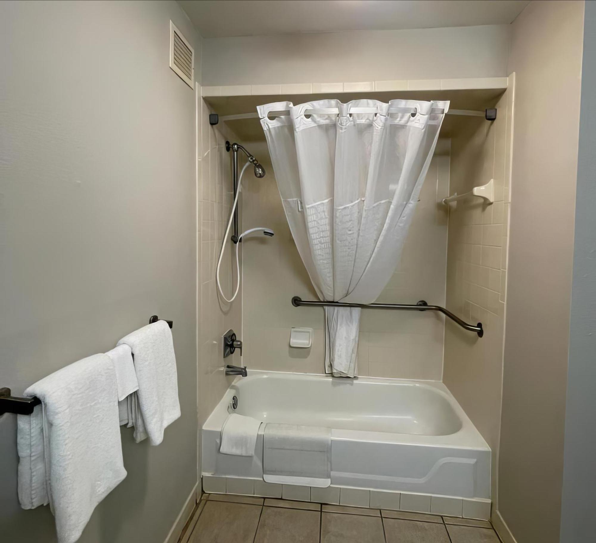 Days Inn By Wyndham Lake Park/Valdosta Zewnętrze zdjęcie