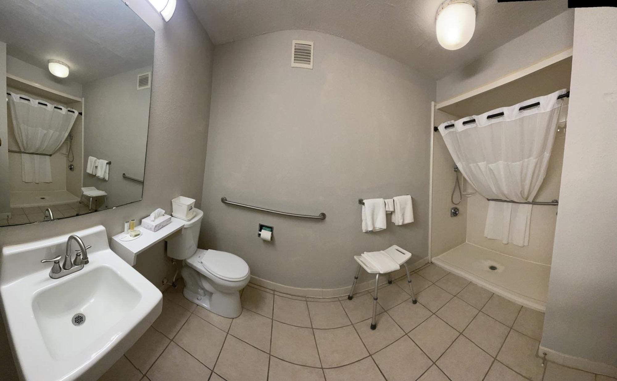 Days Inn By Wyndham Lake Park/Valdosta Zewnętrze zdjęcie